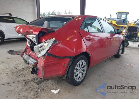 2017 Toyota Corolla Le z USA, uszkodzony, nr VIN 5YFBURHE1HP614638